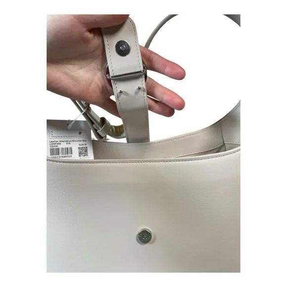 Lululemon Cactus Leather Shoulder Bag 8L Cashew With Silver Hardware & Dust Bag - Picture 5 of 16